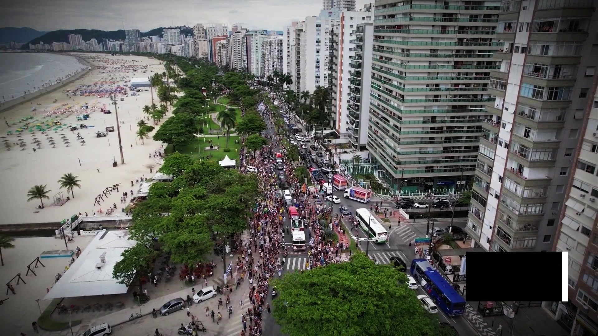 Football: General: Pele Khaled - The last farewell to the Brazilian icon